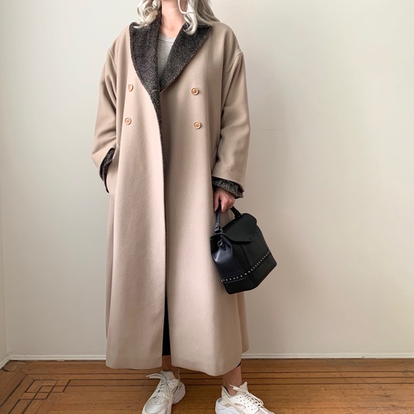 Vintage Jackets & Blazers - Vintage Sahza Oversized Wool Coat in Tan/Beige